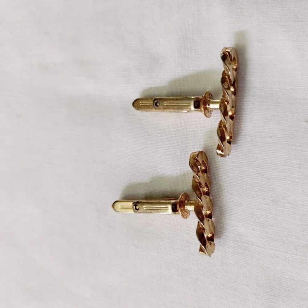 4/$20 Vintage Curb Link Chain Bar Gold Tone Cufflinks Square 1940s Made In USA